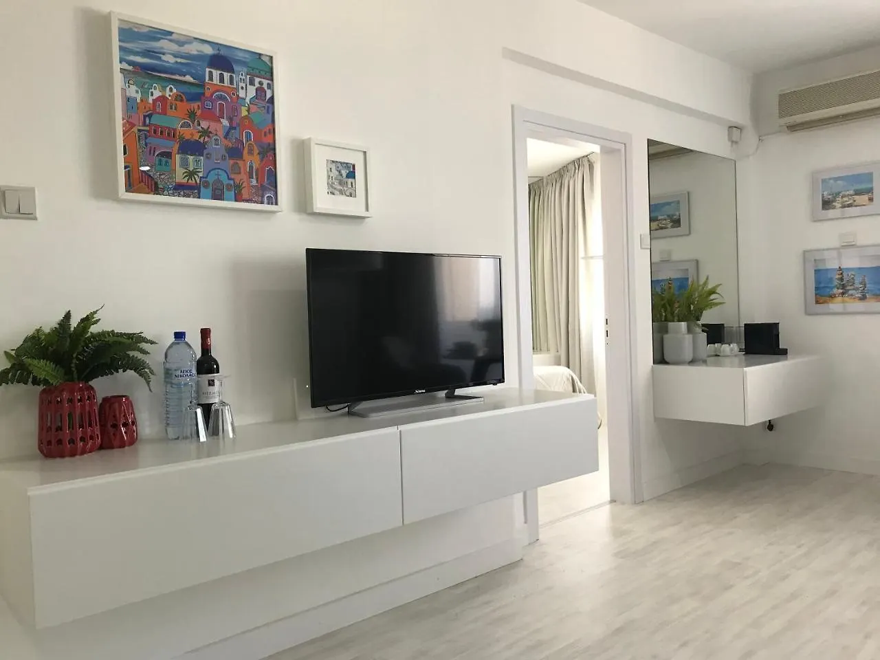 Sea View Holiday Apartment Larnaca 0*,  Cipru